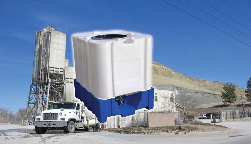 Avenger 275 Gallon Intermediate Bulk Containers