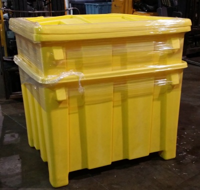 Nested bulk storage containers for easy shipment and storage